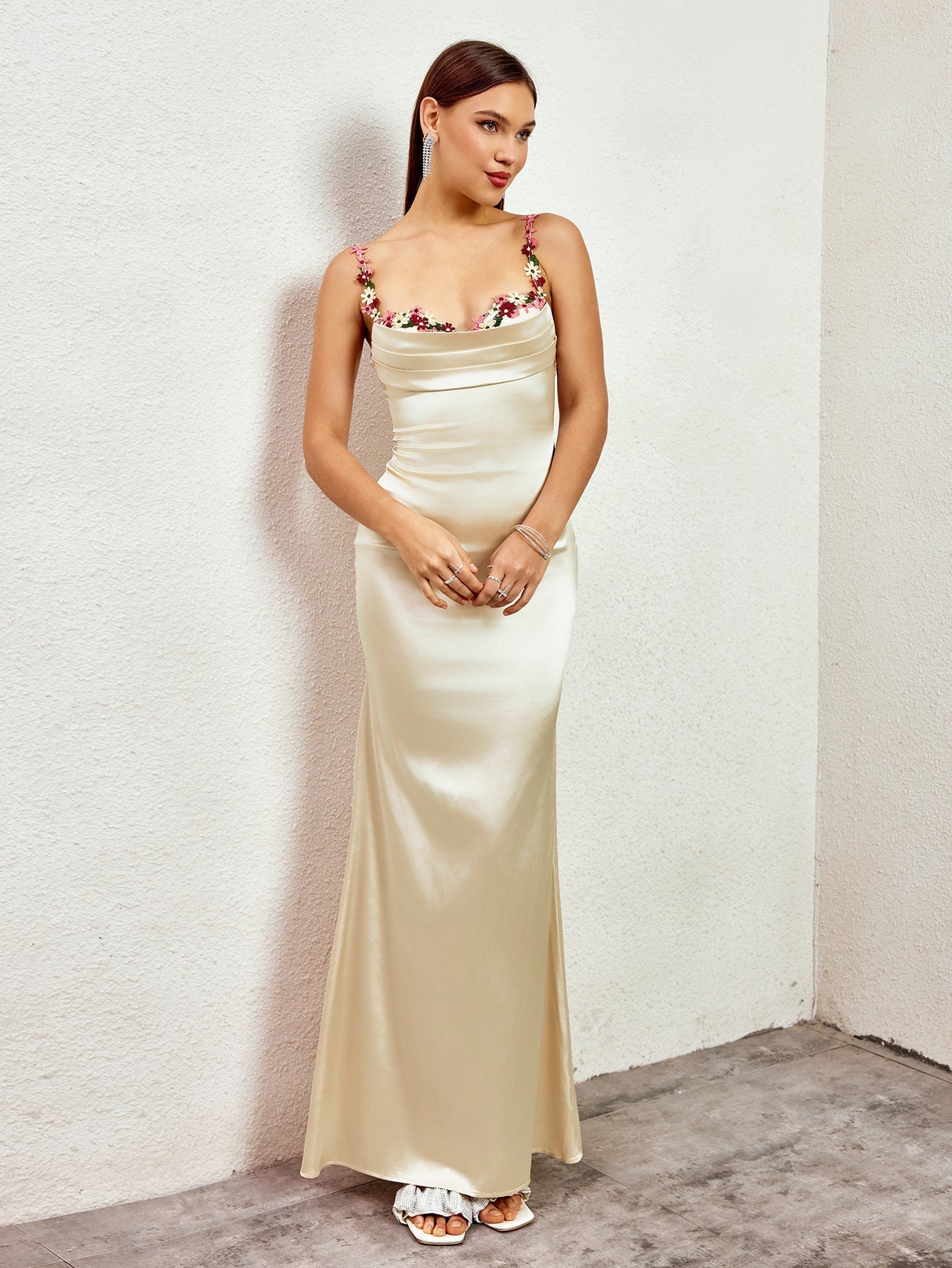 Fiorella Satin Gown | Maxi Klänning