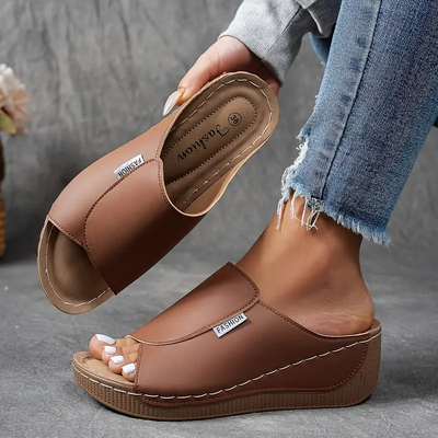 SARA™ | Bekväma slides med fotvalvsstöd