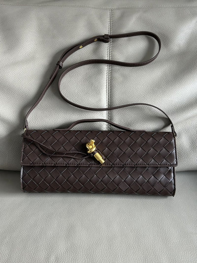 ANNE™ | Woven Clutch