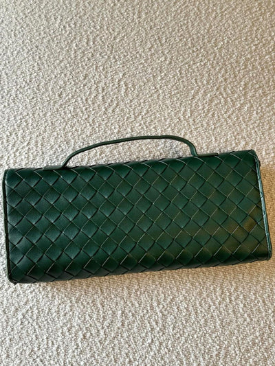 ANNE™ | Woven Clutch