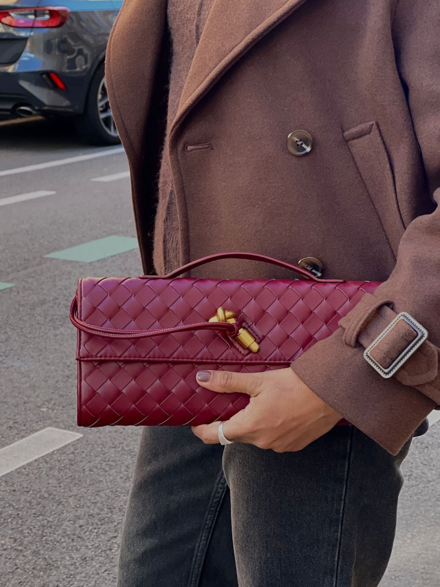 ANNE™ | Woven Clutch