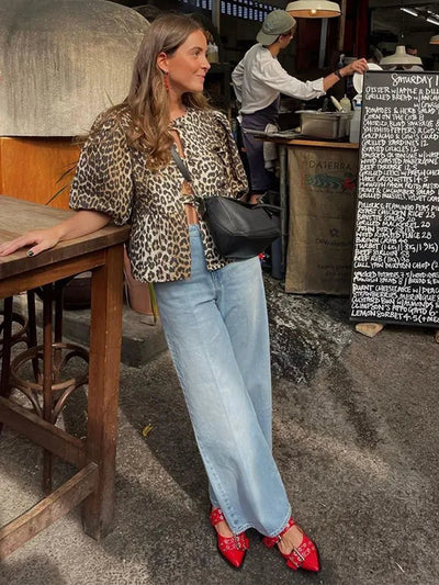 Rebbeca | Söt Leopard Top - ElegantBy